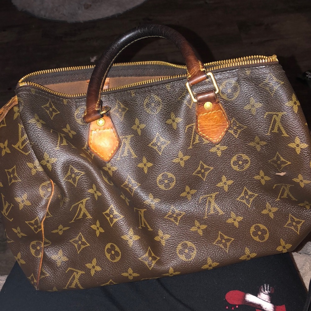 Louis Vuitton Speedy (possibly 30?)